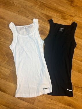 Dapi Men’s Ribbed Tank Tops - White and Black (2-Pack)